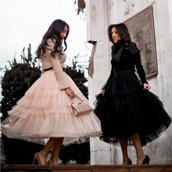 Chicwish tiered tulle skirt - Picture 1 of 3